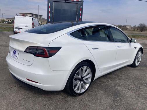 2019 Tesla Model 3 Long Range