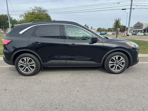 2021 Ford Escape SEL
