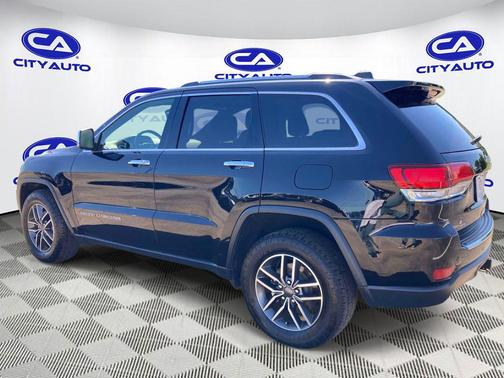 Diamond Black Crystal Pearlcoat 2020 Jeep Grand Cherokee Limited