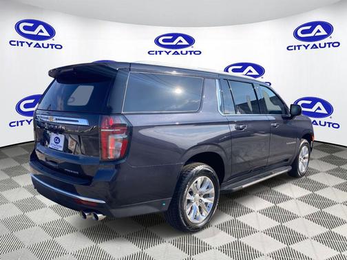 2023 Chevrolet Suburban Premier