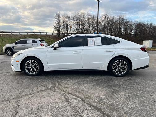 2021 Hyundai SONATA SEL