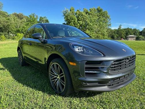 2021 Porsche Macan Base