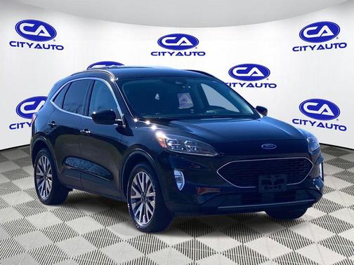 2022 Ford Escape Titanium