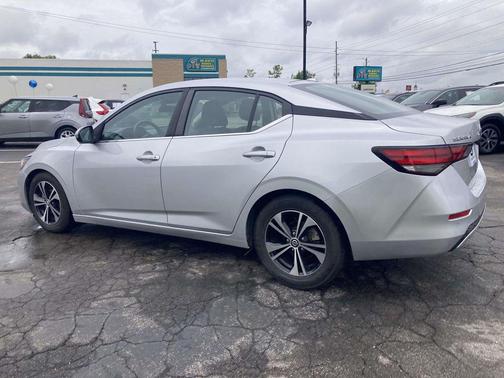Brilliant Silver Metallic 2022 Nissan Sentra SV