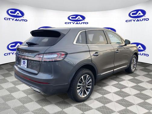 2022 Lincoln Nautilus Reserve