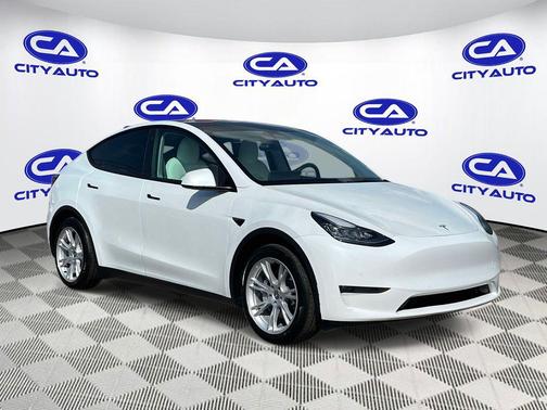 Pearl White Multi-Coat 2021 Tesla Model Y Long Range Dual Motor All-Wheel Drive