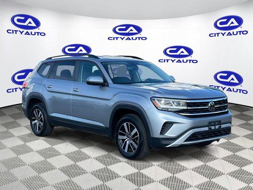 Pyrite Silver Metallic 2022 Volkswagen Atlas 2.0T SE