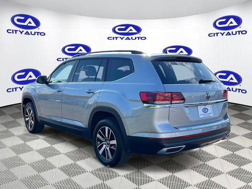 Pyrite Silver Metallic 2022 Volkswagen Atlas 2.0T SE