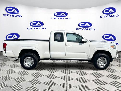 2020 Toyota Tacoma SR