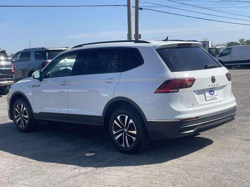 Pure White 2024 Volkswagen Tiguan 2.0T S