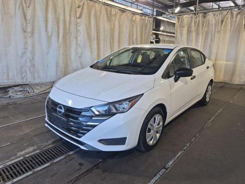 Fresh Powder 2024 Nissan Versa 1.6 S