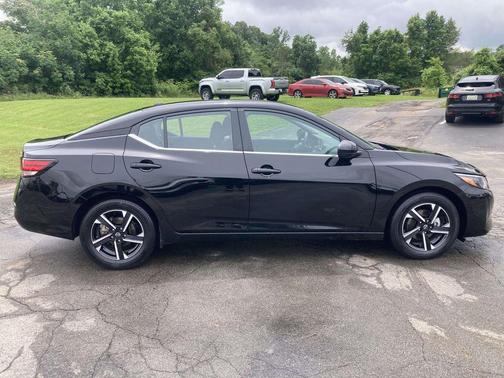Super Black 2025 Nissan Sentra SV
