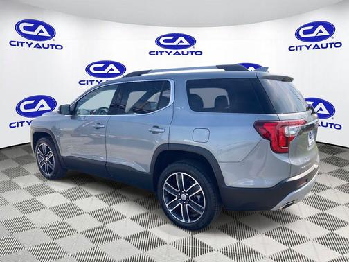 2023 GMC Acadia FWD SLT