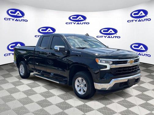 Black 2022 Chevrolet Silverado 1500 LT