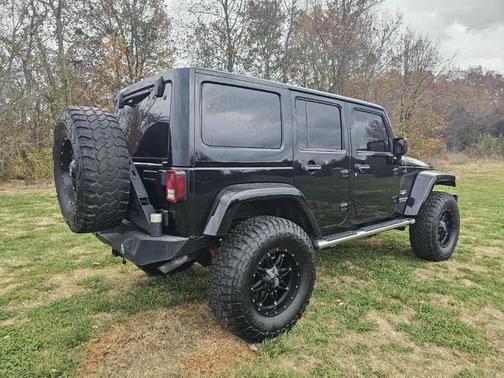 2012 Jeep Wrangler Unlimited Sahara