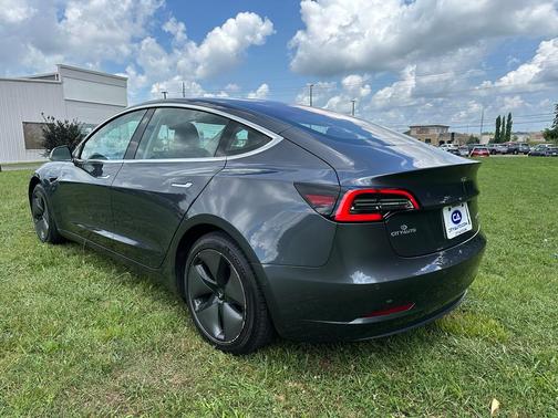 2018 Tesla Model 3 Performance