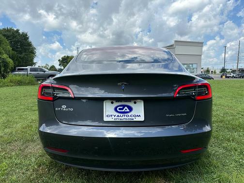 2018 Tesla Model 3 Performance