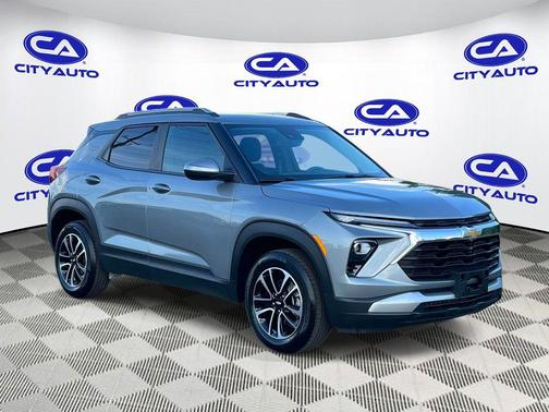 Sterling Gray Metallic 2025 Chevrolet Trailblazer LT