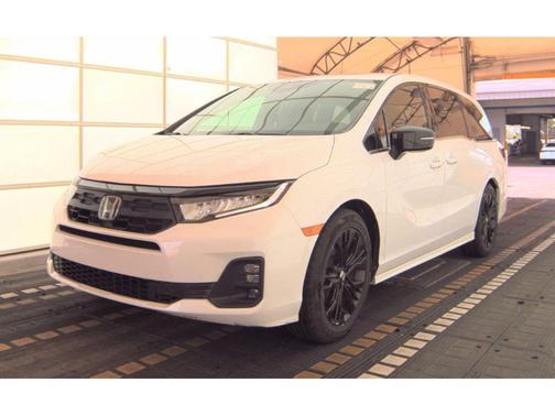 Platinum White Pearl 2025 Honda Odyssey Sport-L