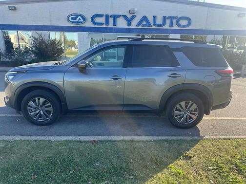 2024 Nissan Pathfinder SV FWD