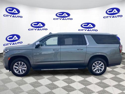 Silver Sage Metallic 2023 Chevrolet Suburban Premier