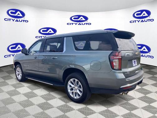 Silver Sage Metallic 2023 Chevrolet Suburban Premier