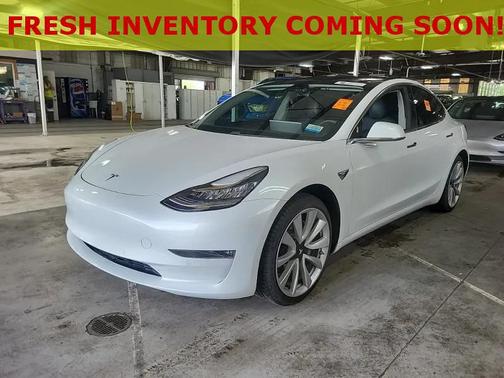Pearl White Multi-Coat 2018 Tesla Model 3 Long Range