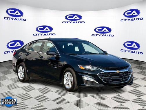 Mosaic Black Metallic 2024 Chevrolet Malibu FWD 1LT