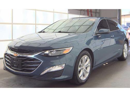 Mosaic Black Metallic 2024 Chevrolet Malibu FWD 1LT