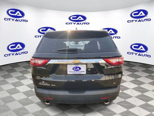 2021 Chevrolet Traverse LT Leather