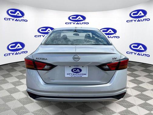 Brilliant Silver Metallic 2024 Nissan Altima 2.5 SV