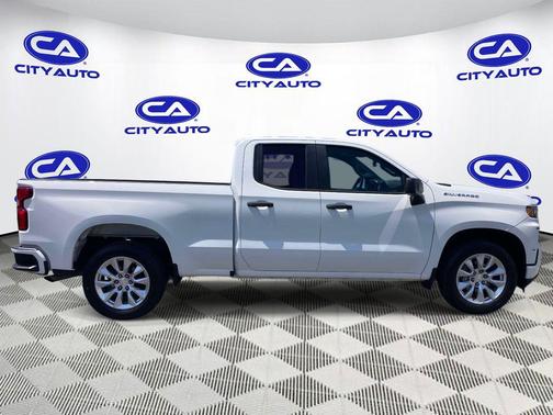 Summit White 2022 Chevrolet Silverado 1500 Limited Custom