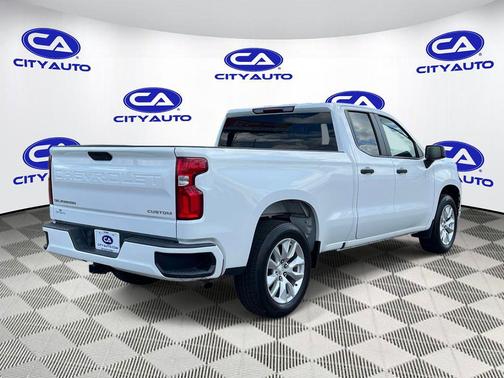 Summit White 2022 Chevrolet Silverado 1500 Limited Custom