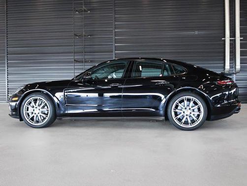 2020 Porsche Panamera E-Hybrid 4 10 Years Edition