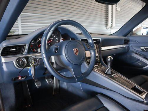 2012 Porsche 911 Carrera
