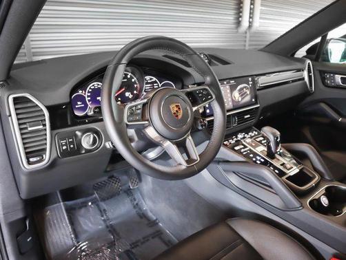 2022 Porsche Cayenne Platinum Edition