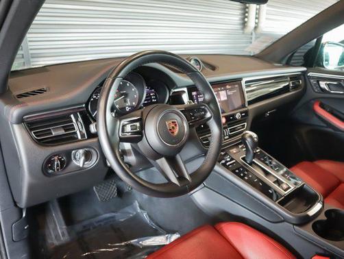 2024 Porsche Macan S