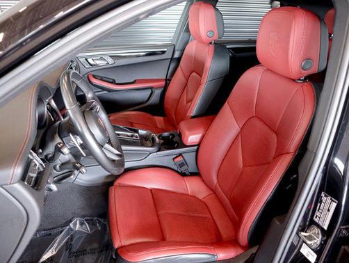 2024 Porsche Macan S