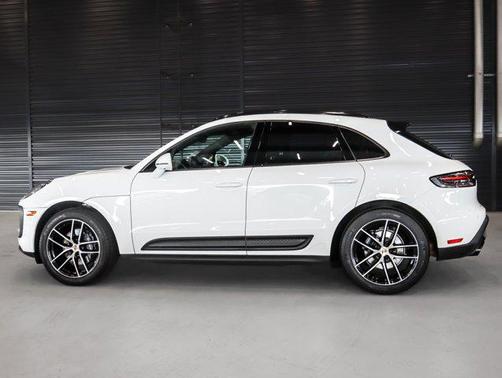 2024 Porsche Macan AWD