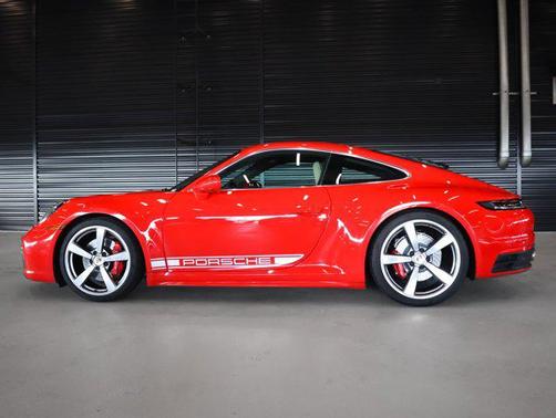 2024 Porsche 911 Carrera GTS