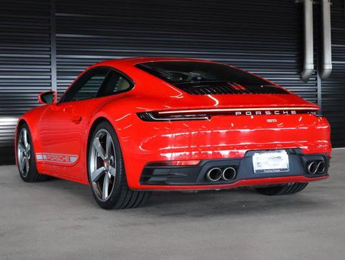 2024 Porsche 911 Carrera GTS