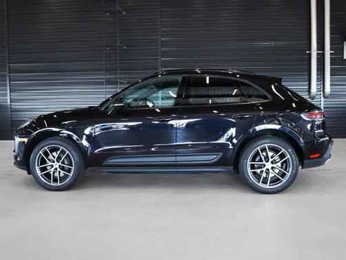 2025 Porsche Macan AWD