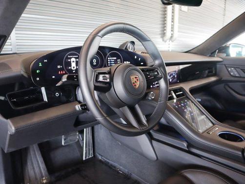 2024 Porsche Taycan Turbo