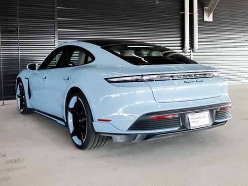 2021 Porsche Taycan Turbo