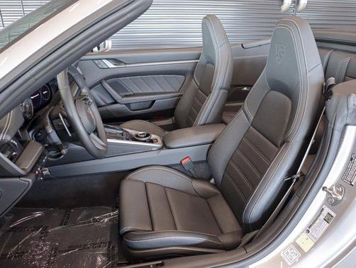 2024 Porsche 911 Carrera GTS