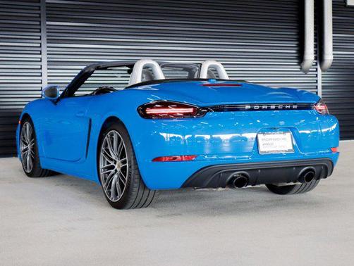 2025 Porsche 718 Boxster GTS 4.0