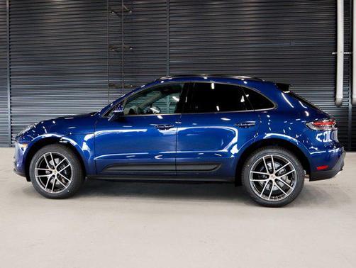2026 Porsche Macan AWD
