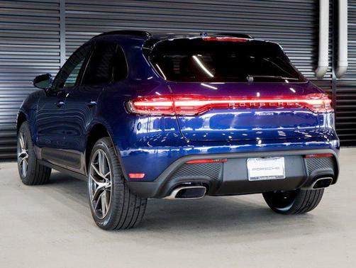 2026 Porsche Macan AWD