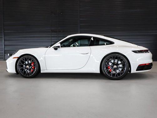 2024 Porsche 911 Carrera GTS