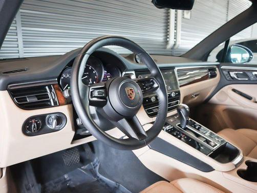 Night Blue Metallic 2023 Porsche Macan Macan
